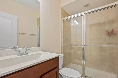 Bath - 5747 Springview Cir, Mason, OH 45040 photo 3 of 3