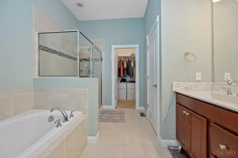 Bath - 5747 Springview Cir, Mason, OH 45040 photo 2 of 3