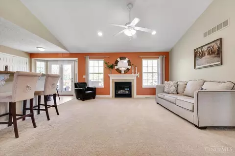Living - 6645 Woodsedge Dr, Liberty Township, OH 45044 photo 2 of 6