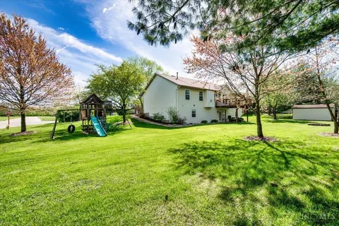Exterior - 6645 Woodsedge Dr, Liberty Township, OH 45044 photo 5 of 10