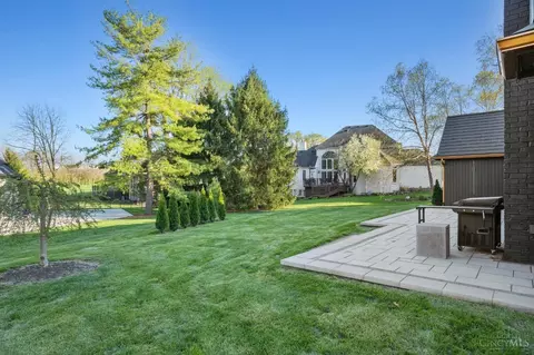 Exterior - 5 Perth Ct, Springboro, OH 45066 photo 10 of 25