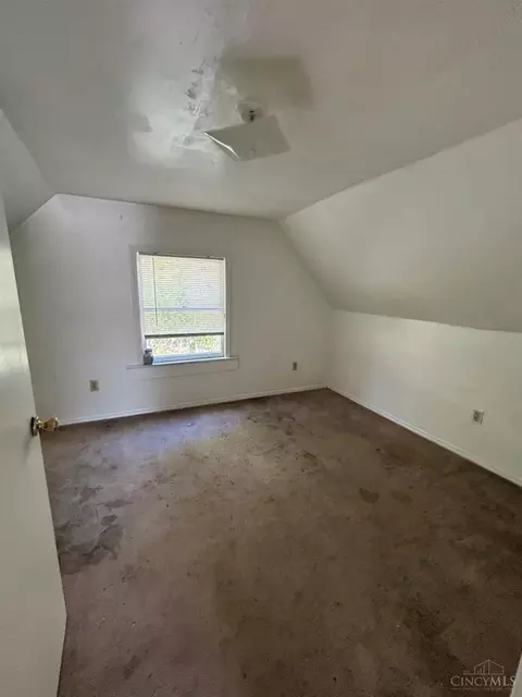 3960 Hillside Ave, Cincinnati, OH 45247 photo 5