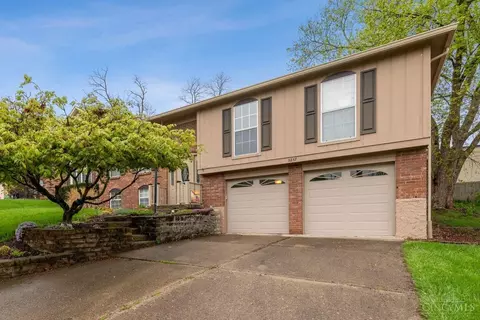 5257 Serenade Dr, Cincinnati, OH 45238