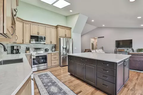 Kitchen - 3348 Cutter Ln, Maineville, OH 45039 photo 2 of 6