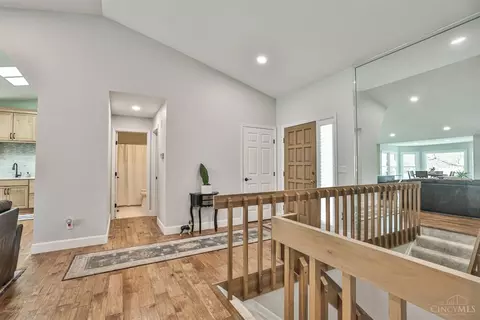 Entry Way - 3348 Cutter Ln, Maineville, OH 45039 photo 3 of 3