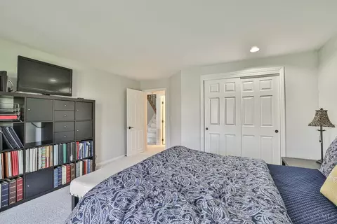 Bedroom - 3348 Cutter Ln, Maineville, OH 45039 photo 6 of 6