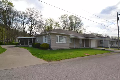 1202 Pearl St, Ripley, OH 45167