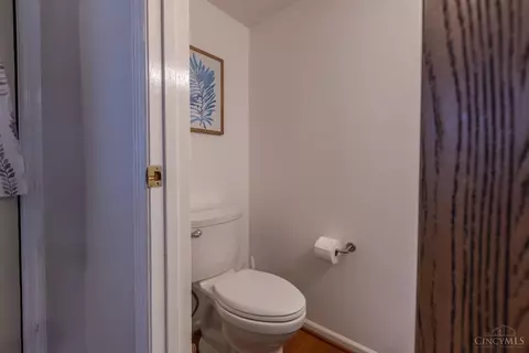 Bath - 119 Circle Dr, Harrison, OH 45030 photo 2 of 4