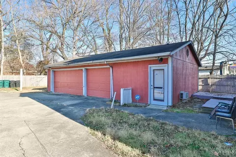 Exterior - 5720 Madison Rd, Cincinnati, OH 45227 photo 8 of 9