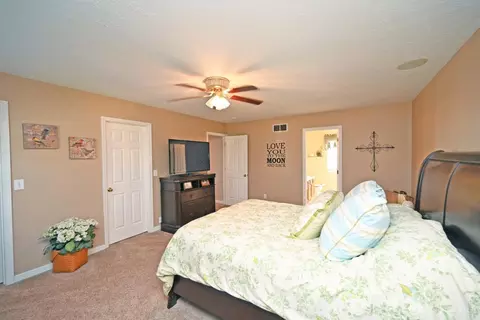 Bedroom - 351 Deerfield Dr, Harrison, OH 45030 photo 3 of 10