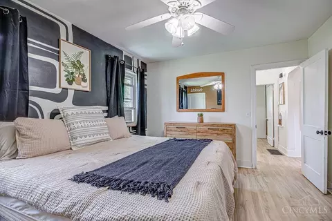 Bedroom - 4039 Smith Rd, Cheviot, OH 45211 photo 3 of 7