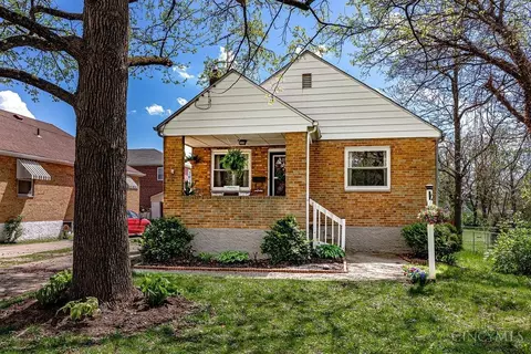 4039 Smith Rd, Cheviot, OH 45211