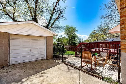 Exterior - 4039 Smith Rd, Cheviot, OH 45211 photo 15 of 16