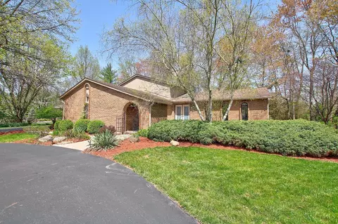 5997 Woodridge Dr, Milford, OH 45150