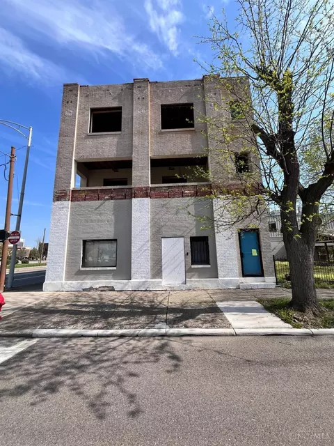 1201 First, Middletown, OH 45044