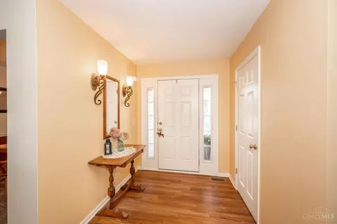Entry Way - 527 Clayton Ct, Harrison, OH 45030 photo 1 of 1