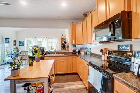 Kitchen - 2693 Affirmed Dr, Morrow, OH 45152 photo 2 of 2