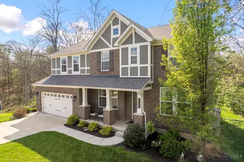 9787 Barnswood Ln, Loveland, OH 45140
