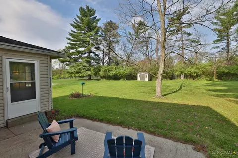 Exterior - 10021 Windzag Ln, Montgomery, OH 45242 photo 8 of 14