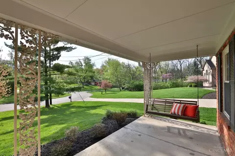 Exterior - 10021 Windzag Ln, Montgomery, OH 45242 photo 5 of 14