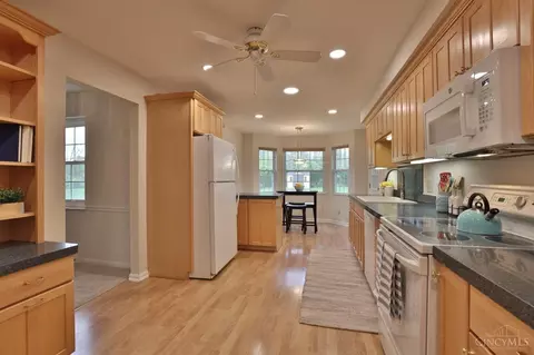 Kitchen - 10021 Windzag Ln, Montgomery, OH 45242 photo 1 of 5