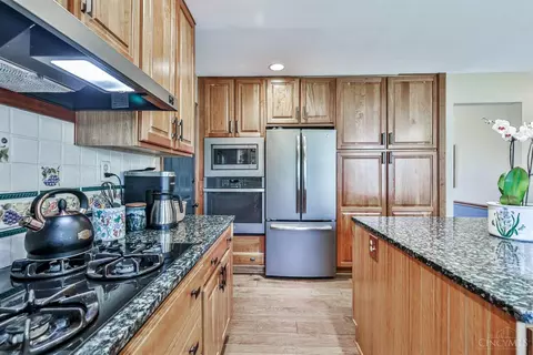 Kitchen - 8698 Totempole Dr, Cincinnati, OH 45249 photo 5 of 5