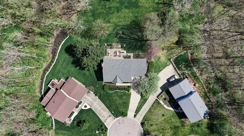 View/Area - 8698 Totempole Dr, Cincinnati, OH 45249 photo 2 of 6