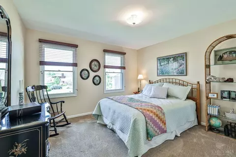 Bedroom - 8698 Totempole Dr, Cincinnati, OH 45249 photo 3 of 4