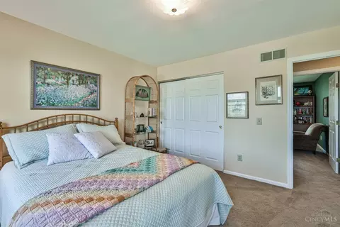Bedroom - 8698 Totempole Dr, Cincinnati, OH 45249 photo 4 of 4