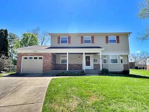 Exterior - 845 Ligorio Ave, Greenhills, OH 45218 photo 2 of 10