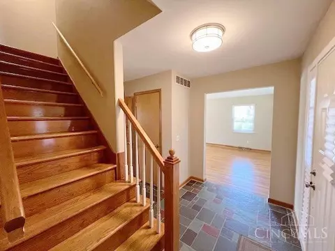 Entry Way - 845 Ligorio Ave, Greenhills, OH 45218 photo 1 of 3