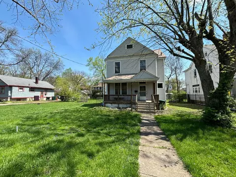 8444 Woodbine Ave, Cincinnati, OH 45216