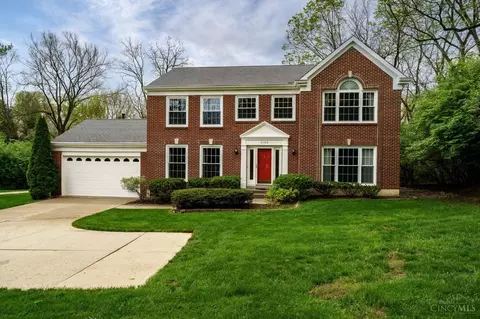 2103 Hunterspoint Ln, Cincinnati, OH 45244