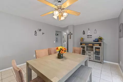 Dining - 11884 Hamden Dr, Forest Park, OH 45240 photo 3 of 3