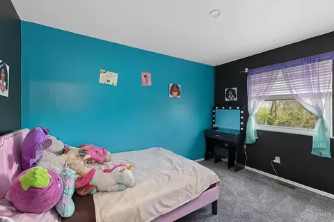 Bedroom - 11884 Hamden Dr, Forest Park, OH 45240 photo 5 of 8