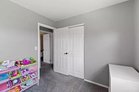 Bedroom - 11884 Hamden Dr, Forest Park, OH 45240 photo 4 of 8