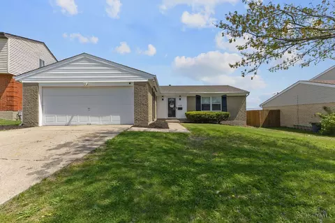 11884 Hamden Dr, Forest Park, OH 45240