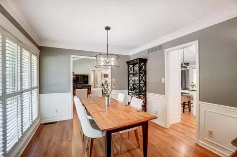 Dining - 1920 Gregory Ln, Cincinnati, OH 45206 photo 2 of 2