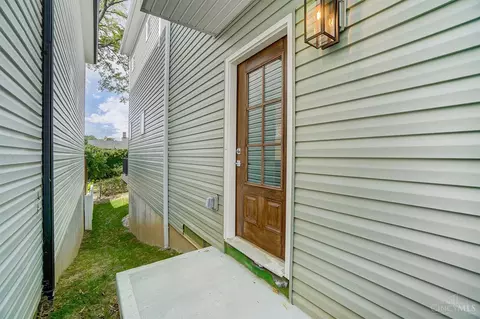 Exterior - 3035 Cinnamon St, Cincinnati, OH 45208 photo 4 of 14