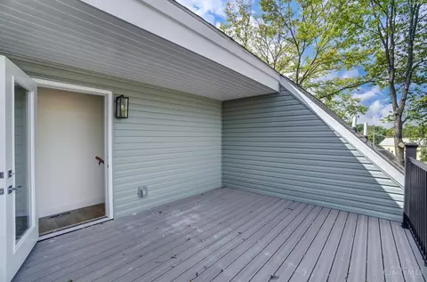 Exterior - 3035 Cinnamon St, Cincinnati, OH 45208 photo 6 of 14