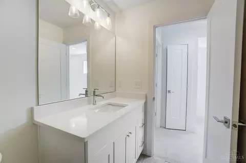 Bath - 3035 Cinnamon St, Cincinnati, OH 45208 photo 5 of 5