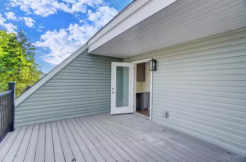 Exterior - 3035 Cinnamon St, Cincinnati, OH 45208 photo 7 of 14