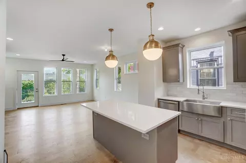 Kitchen - 3035 Cinnamon St, Cincinnati, OH 45208 photo 1 of 6