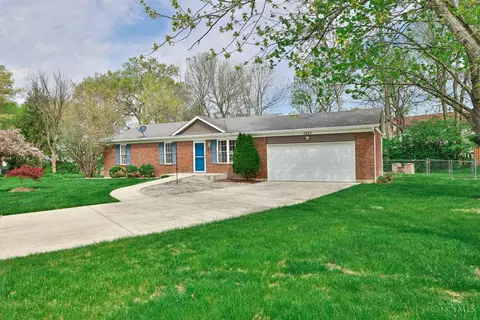 5829 Patrick Henry Dr, Milford, OH 45150
