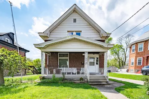 3739 St Martins Pl, Cheviot, OH 45211