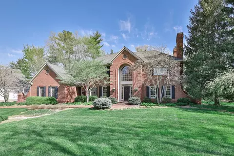 7680 Foxgate Ln, Cincinnati, OH 45243