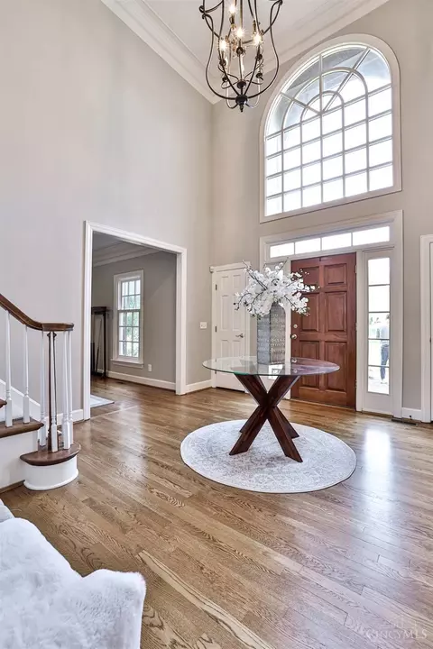 Entry Way - 7680 Foxgate Ln, Cincinnati, OH 45243 photo 2 of 2
