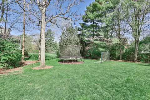Exterior - 7680 Foxgate Ln, Cincinnati, OH 45243 photo 6 of 13