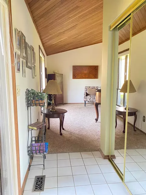 Living - 2347 Cranbrook Dr, Cincinnati, OH 45231 photo 1 of 7