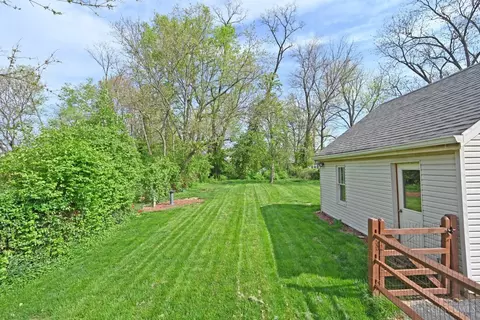 Exterior - 4822 Laurel Ave, Blue Ash, OH 45242 photo 8 of 13